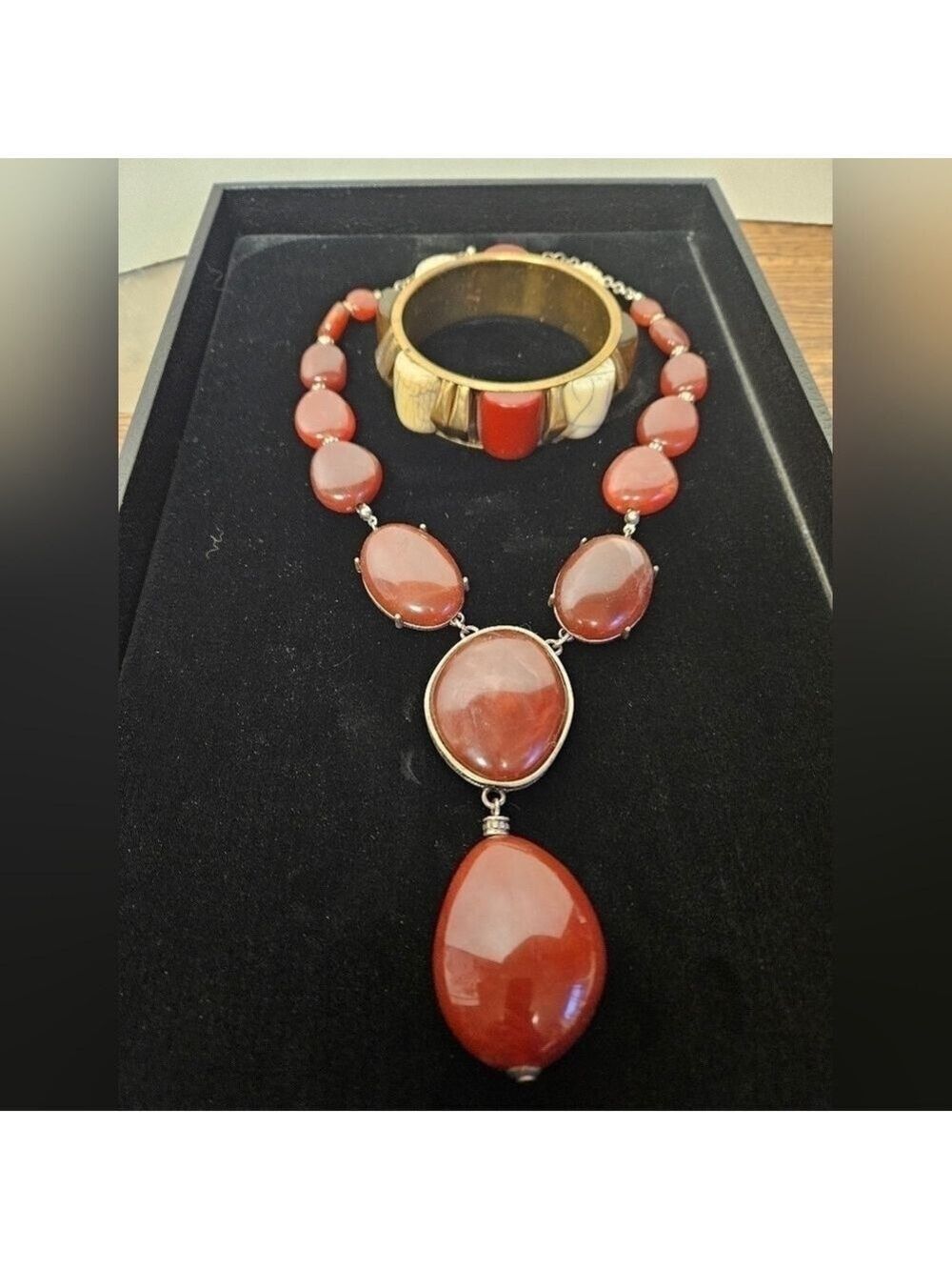 Vintage 80s NRT Avon Red Rust Resin Drop Necklace w Inlaid Resin Brass Bracelet